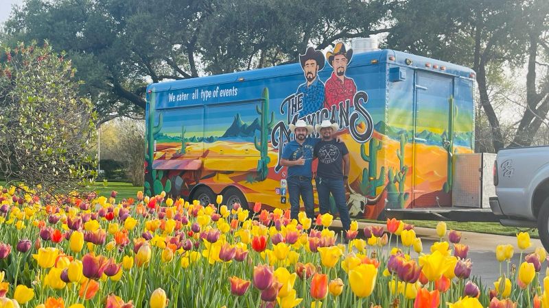 The Mexicans Food Truck